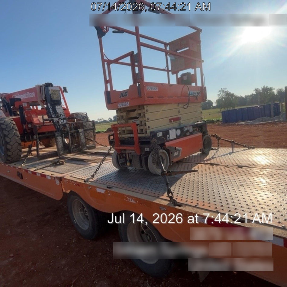 2022 JLG ES1932