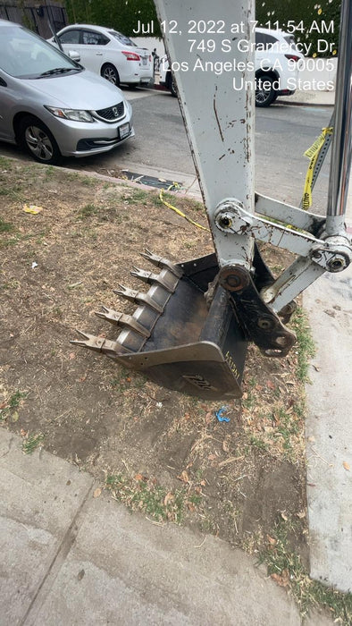 2021 DOOSAN 30" Bucket - Doosan