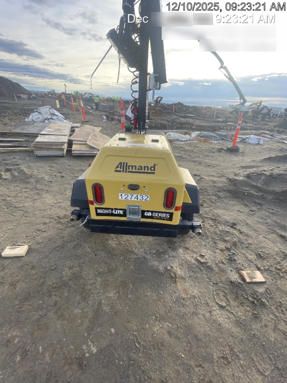 2021 Allmand NLV3GR (4) LED Light Fixture 350W, 23' Vertical Mast, 3kW Prime, Towable, Deep Sea L401, Leveling Jacks, Yanmar T4F 5.8hp