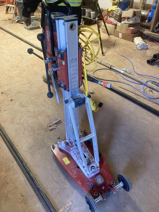 2021 HILTI DD250E