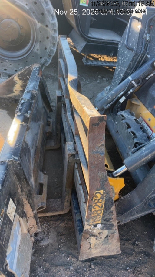 2021 ARROW MATERIAL HANDLING 60" Pallet Forks