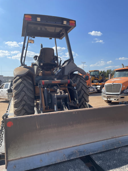 2022 CASE 570N EP