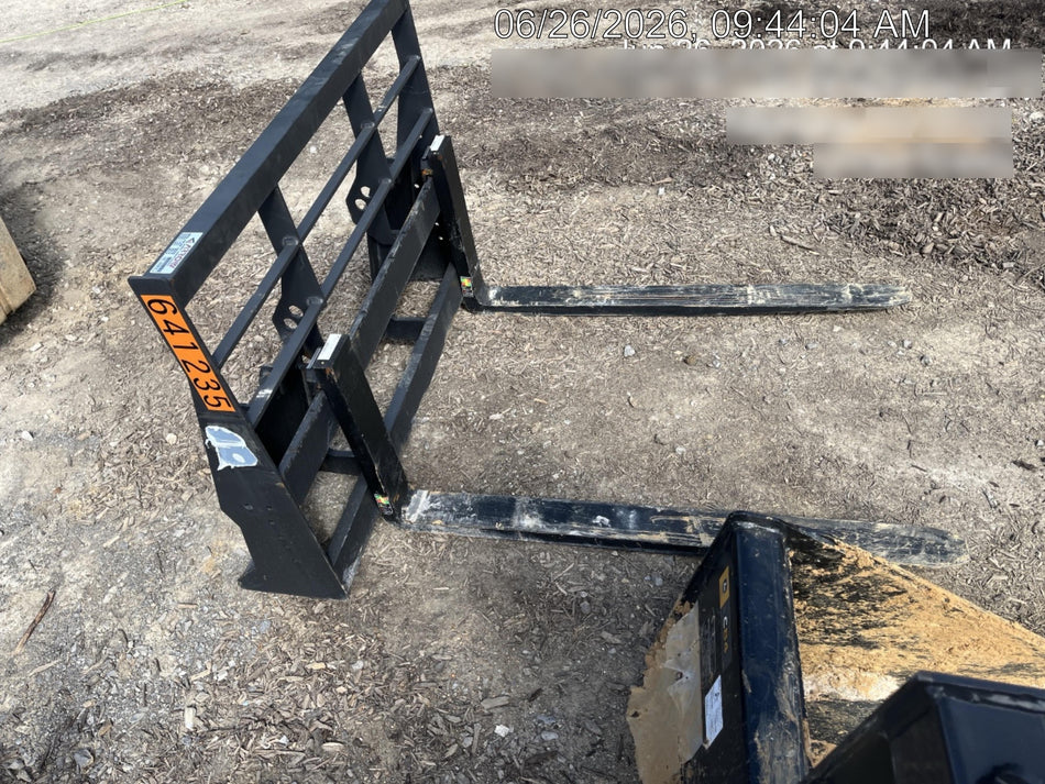 2026 ARROW MATERIAL HANDLING 48" Pallet Forks - Arrow