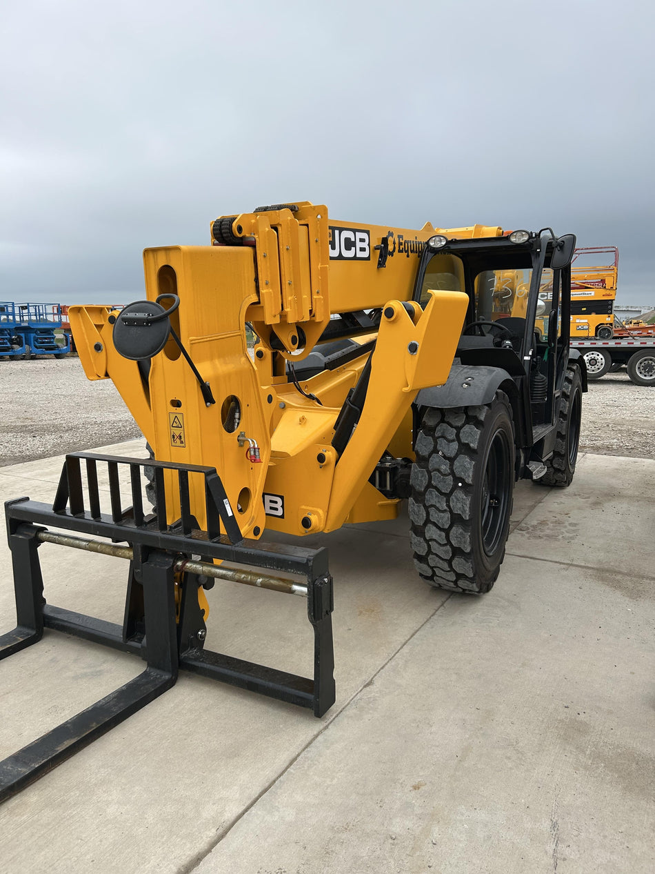 2025 JCB 510-56
