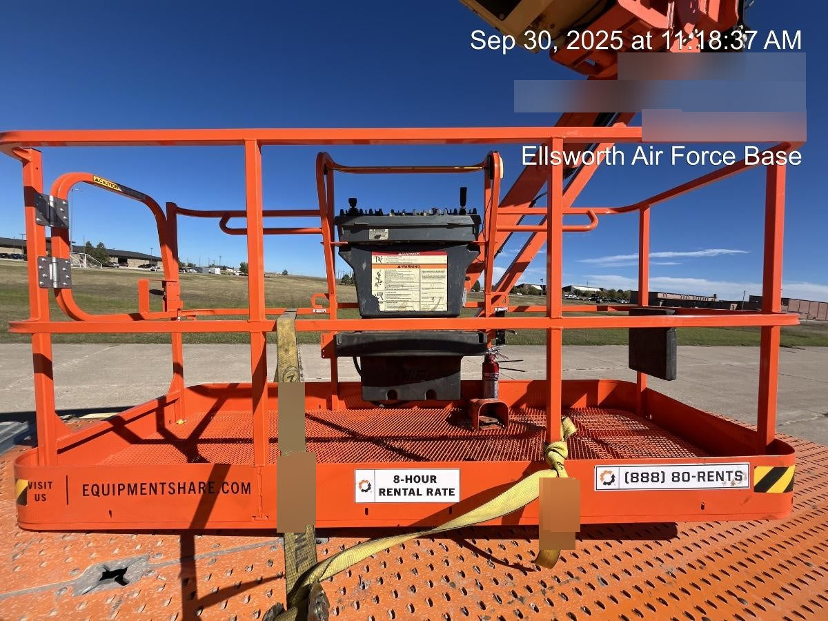 2022 JLG 1350SJP