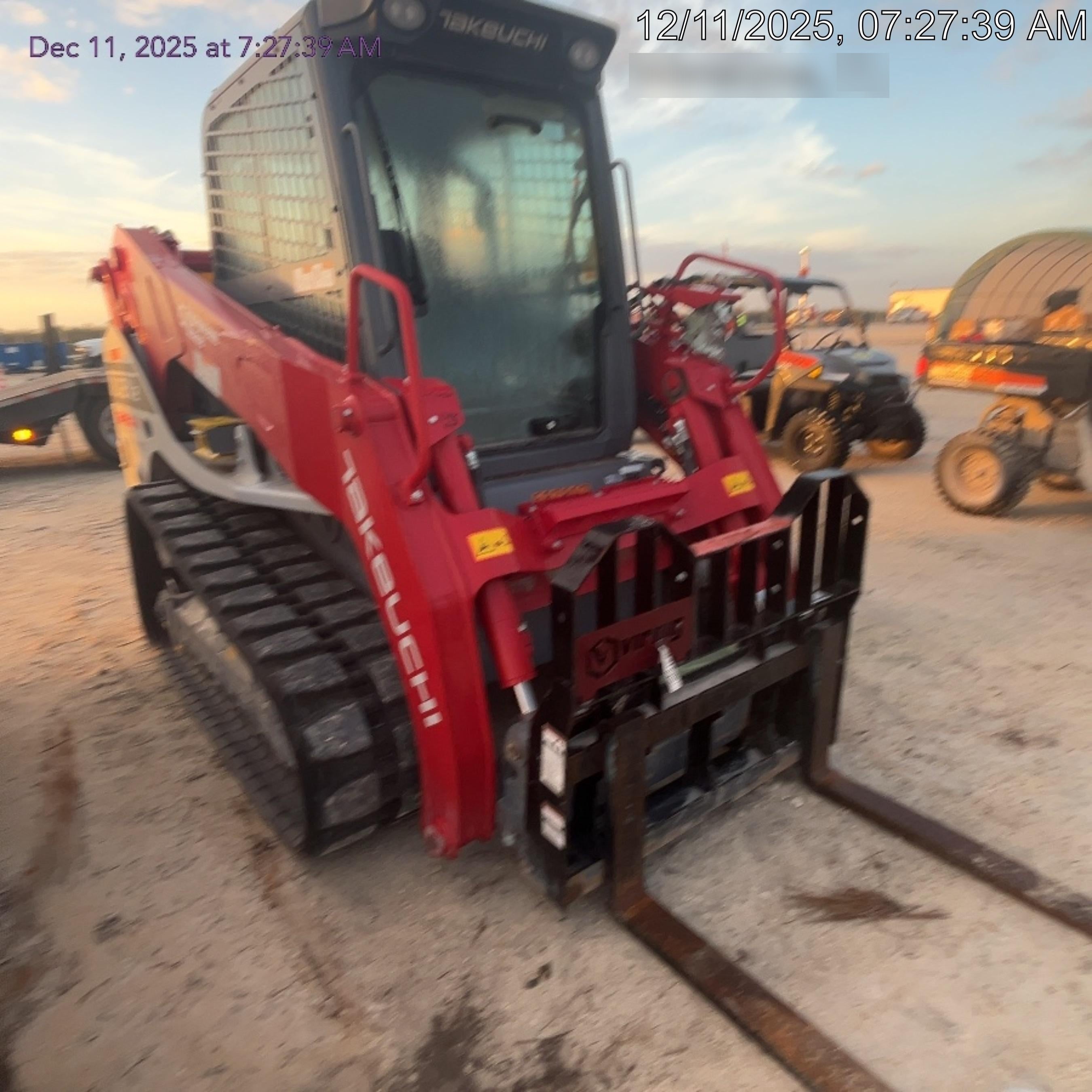 2025 TAKEUCHI TL12V2-CR