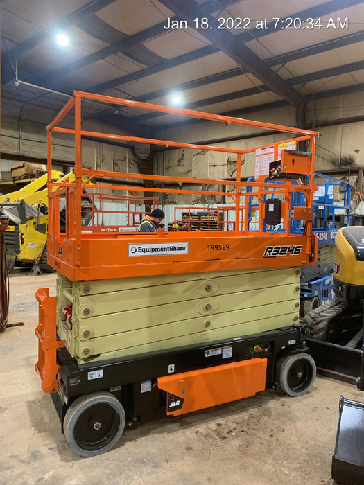 2021 JLG R3246