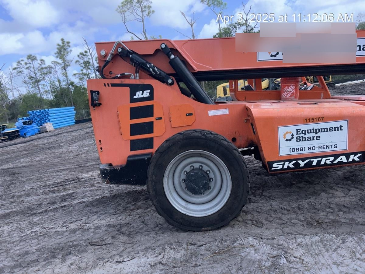 2020 SKYTRAK 8042