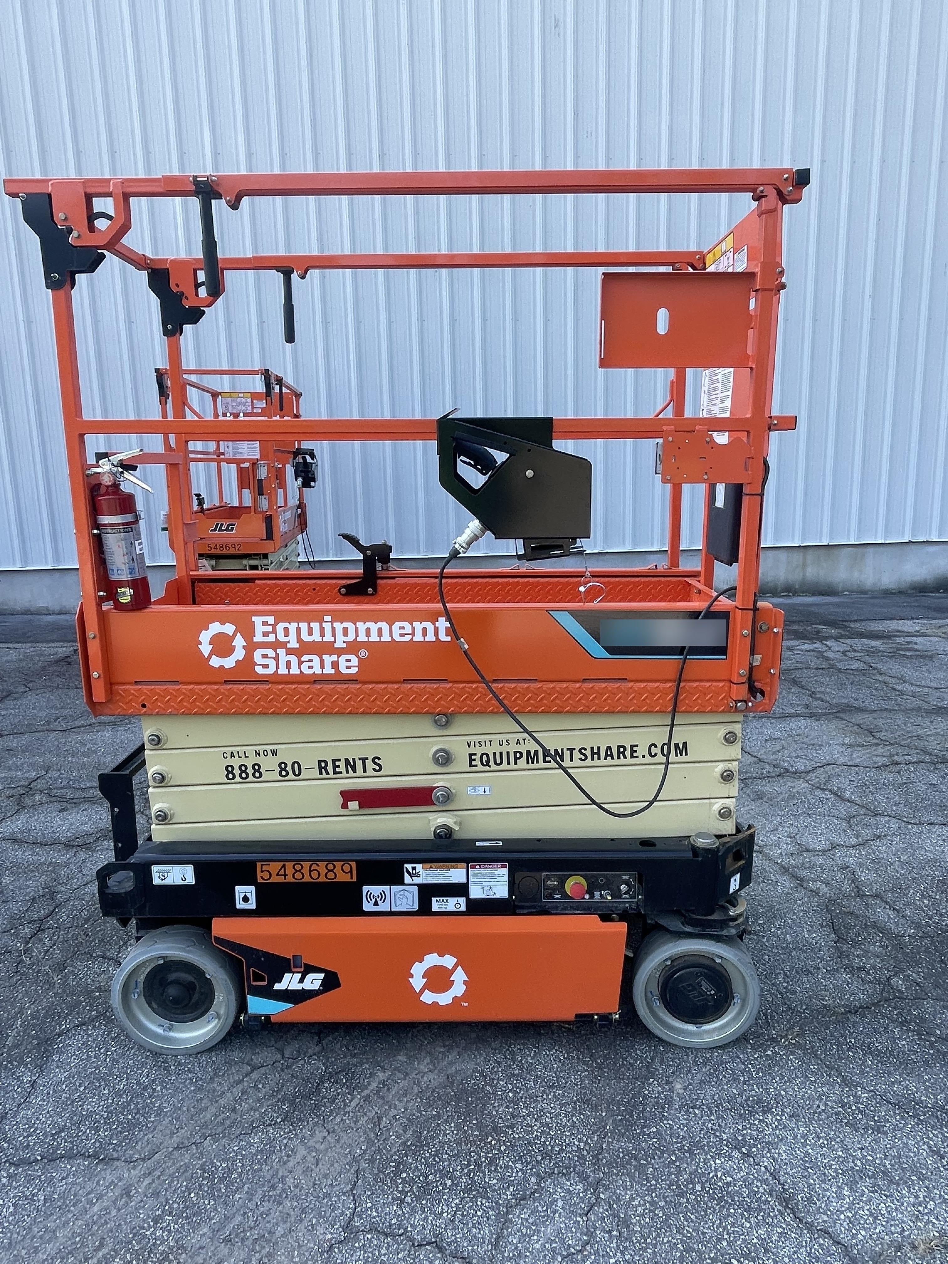 2025 JLG ES1932