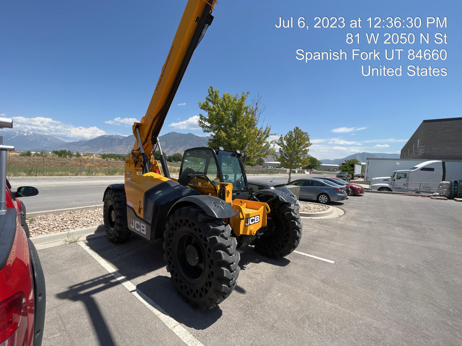 2023 JCB 509-42