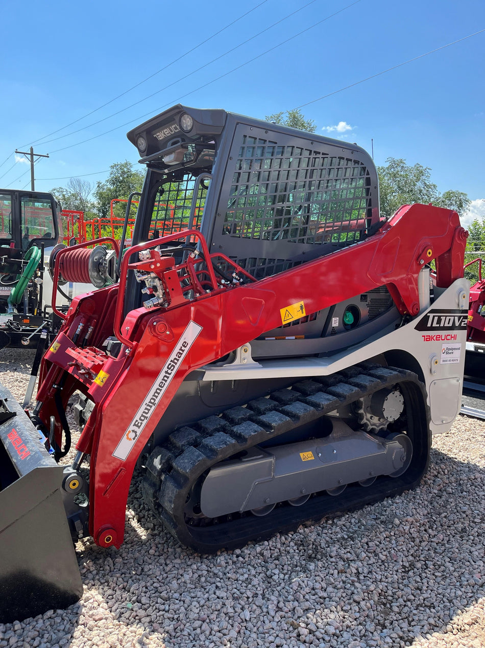 2023 TAKEUCHI TL10V2-CR