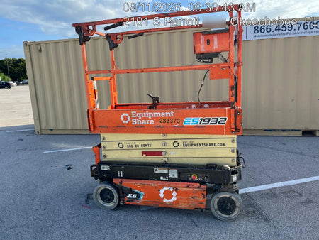 2022 JLG ES1932