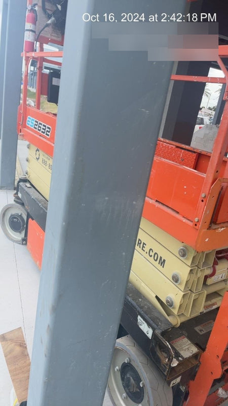 2022 JLG ES2632