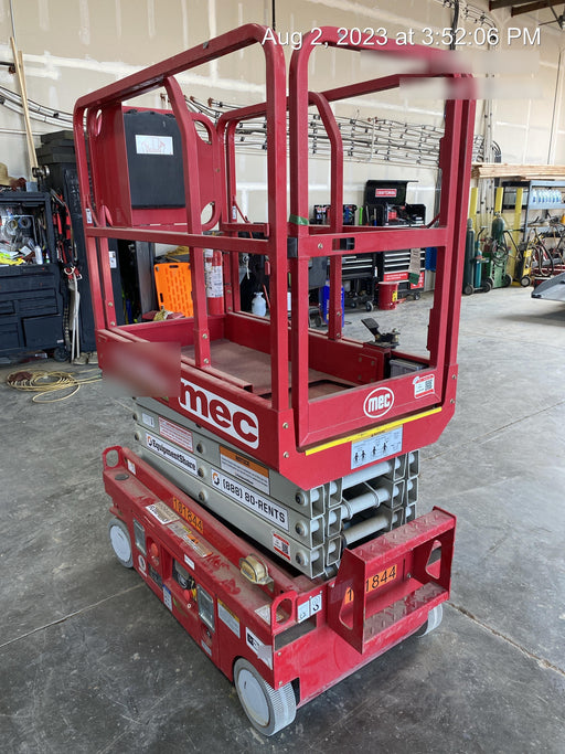 2020 MEC 1330SE Solid NM Tires, Steel Swing out Doors, LCS, Beacon, 900W Invertor