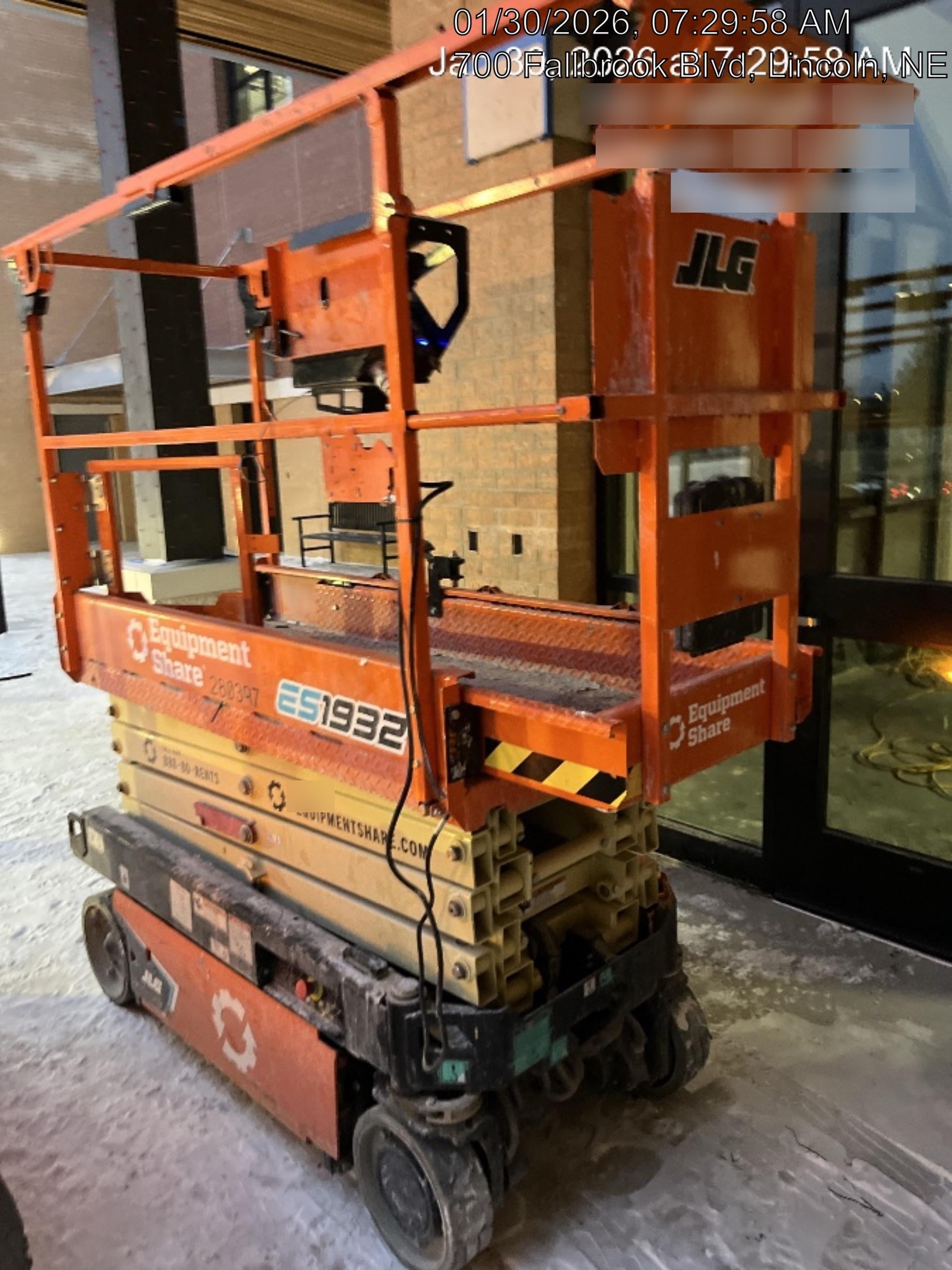 2022 JLG ES1932