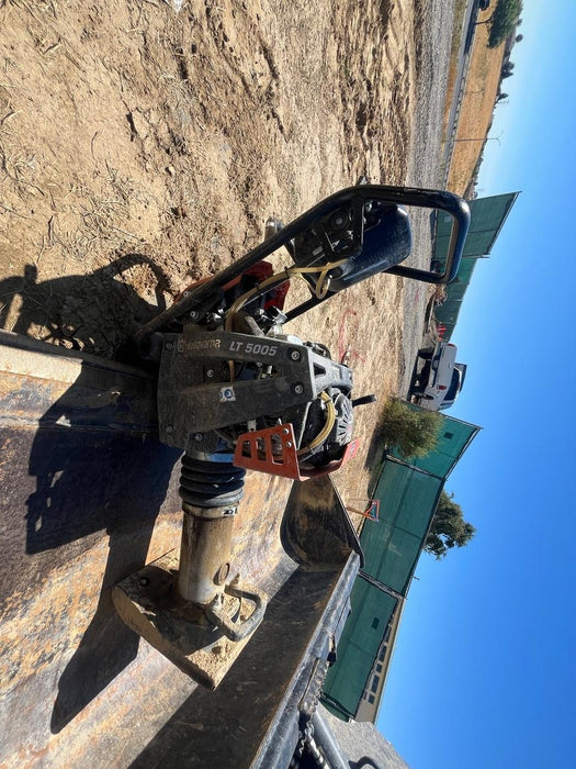 2024 HUSQVARNA LT5005