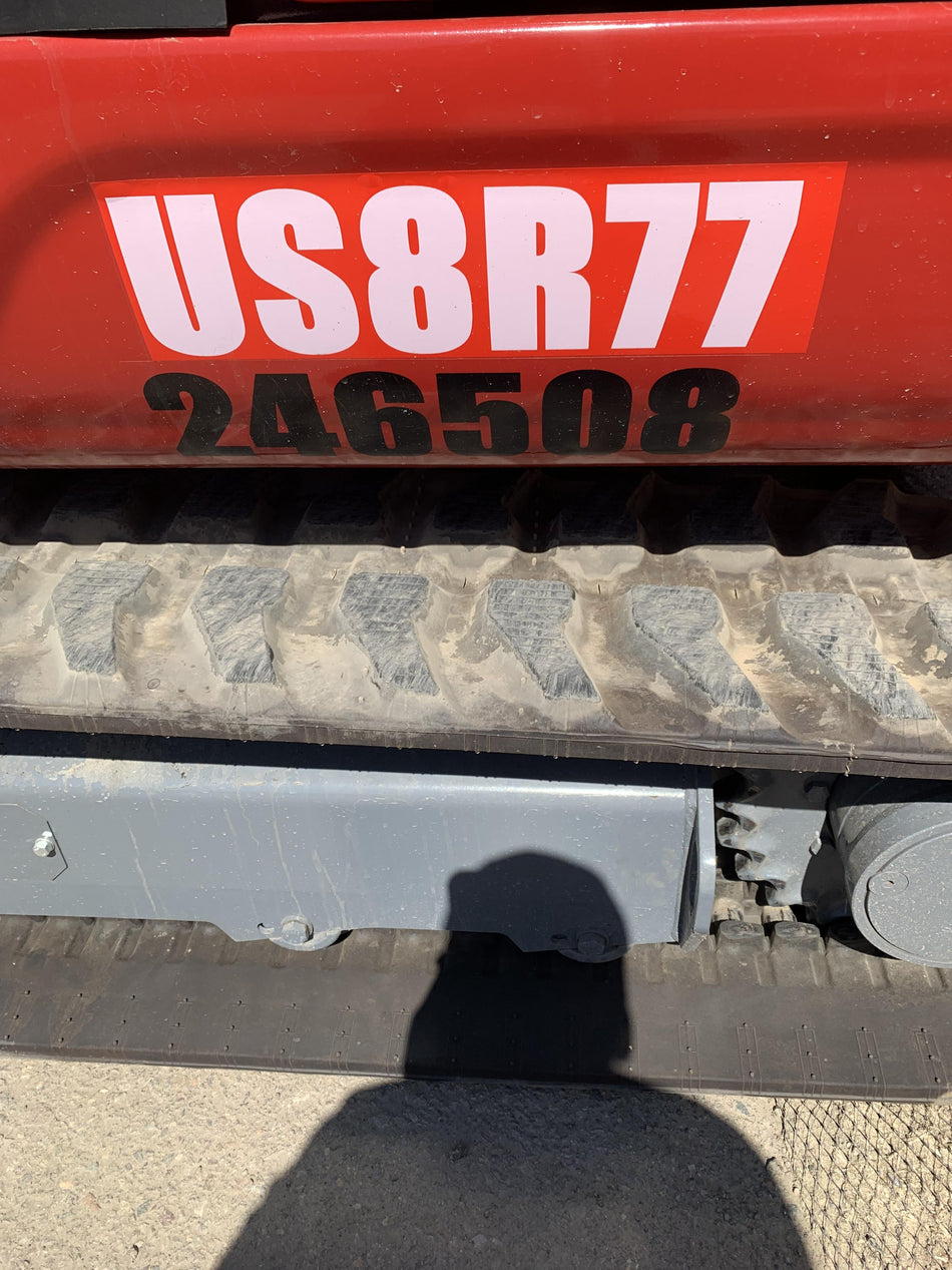 2021 TAKEUCHI TB240R