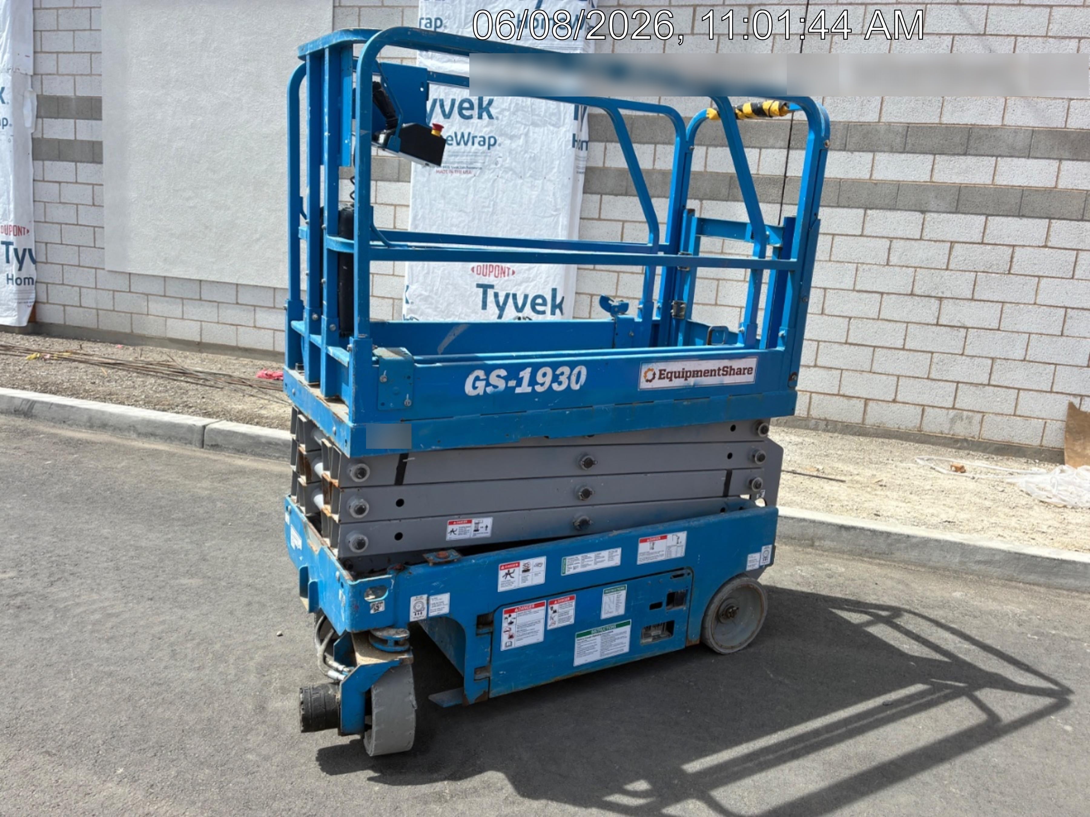 2019 Genie GS-1930 Half Height Swing Gate, 800W Inverter