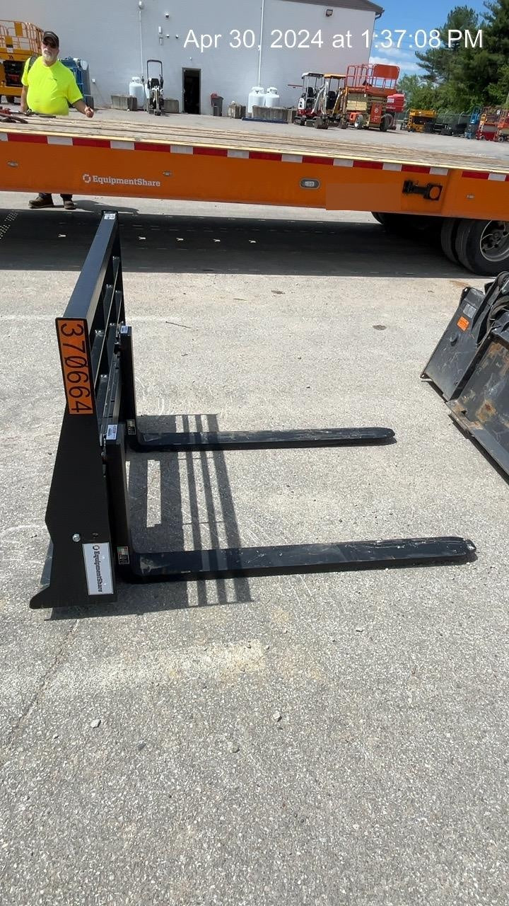 2023 ARROW MATERIAL HANDLING 48" Pallet Forks - Arrow