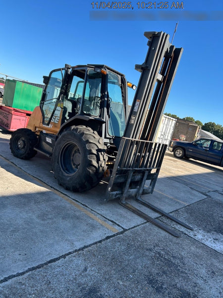 2022 CASE 588H