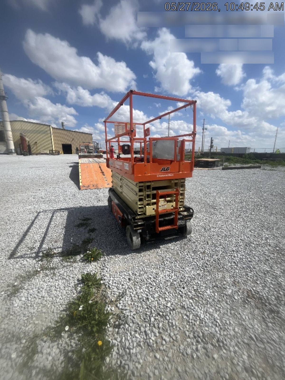 2023 JLG ES3246