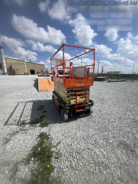 2023 JLG ES3246