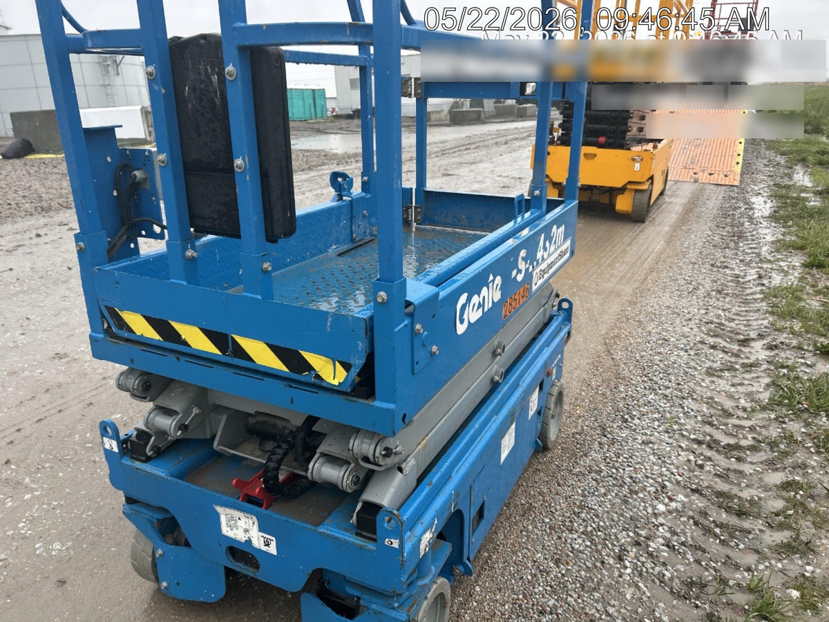 2022 GENIE GS-1432