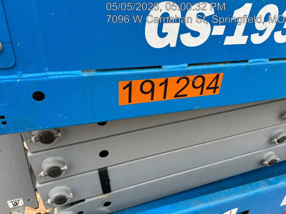 2021 GENIE GS-1932