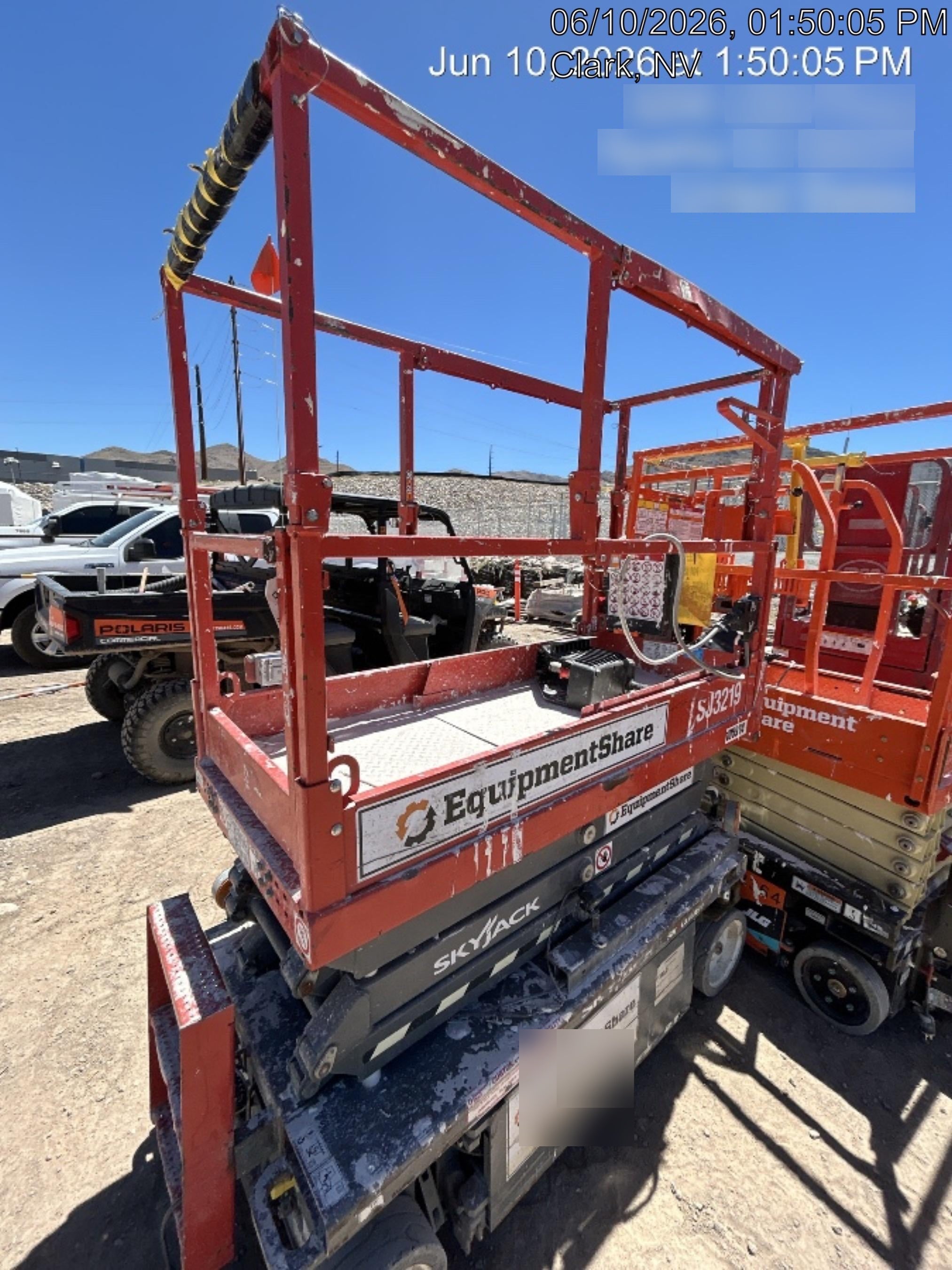 2020 Skyjack SJIII-3219 Solid NM Tires, Half height spring hinged entry gate, Dual Beacons, 800W Inverter