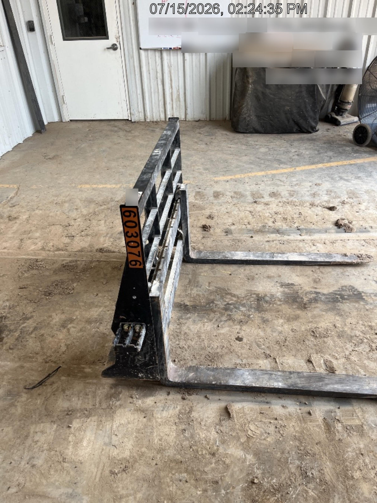 2025 ARROW MATERIAL HANDLING 24" Pallet Fork Frame