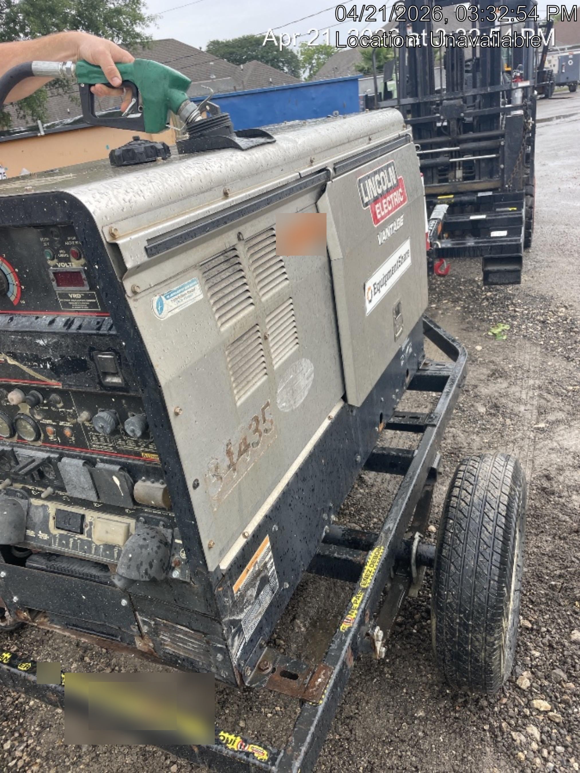2019 Lincoln Electric Vantage 322 Welder Ready-Pak 3, Two wheel trailer, Fender and Light kit, Cable Rack