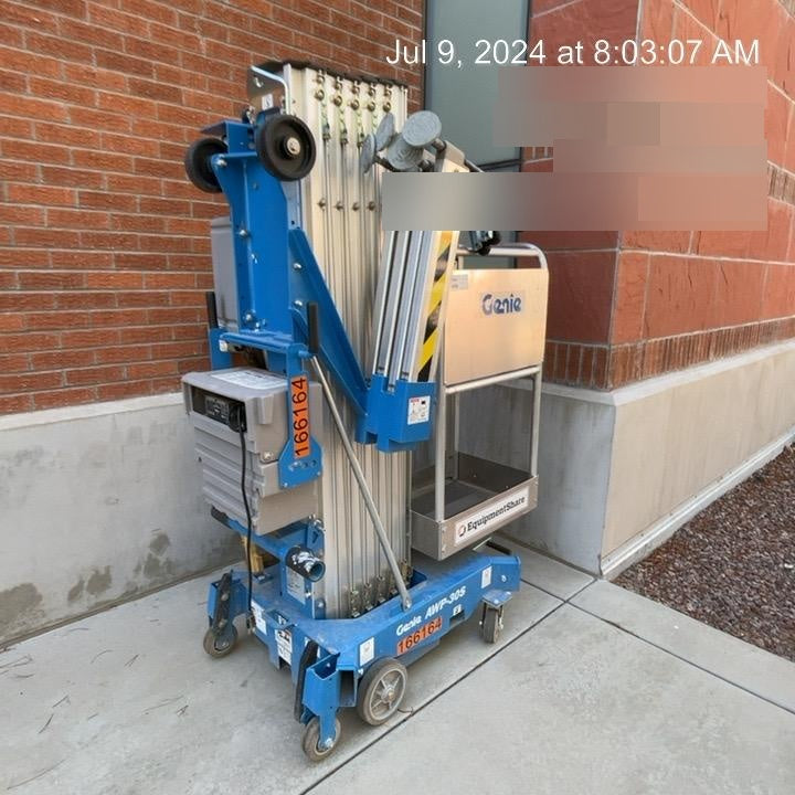2021 GENIE AWP-30S DC