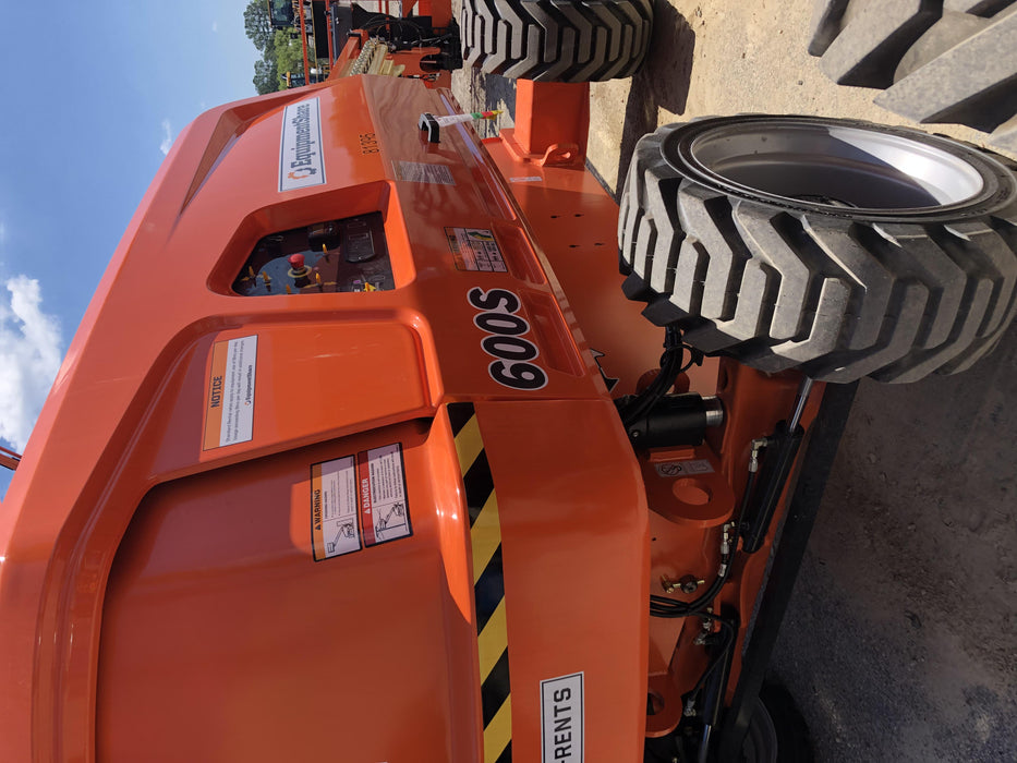 2020 JLG 600S