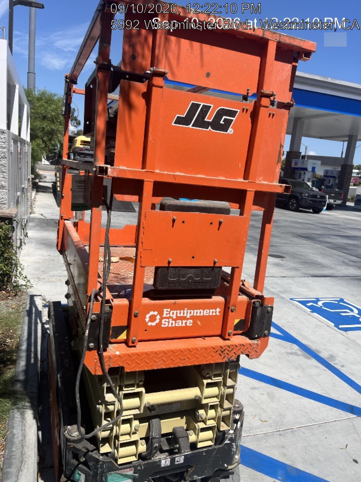 2024 JLG ES1932