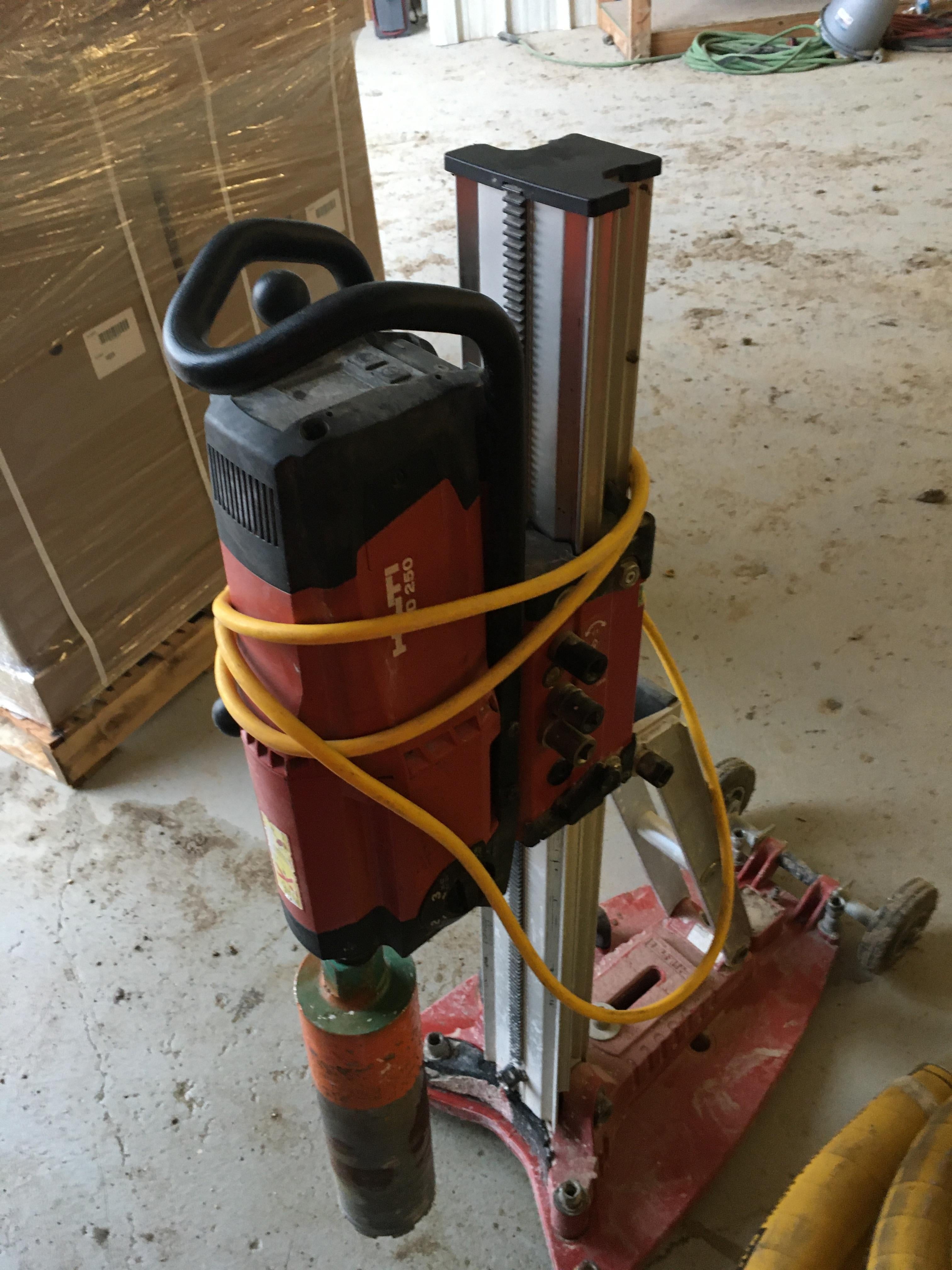 2021 HILTI DD250E