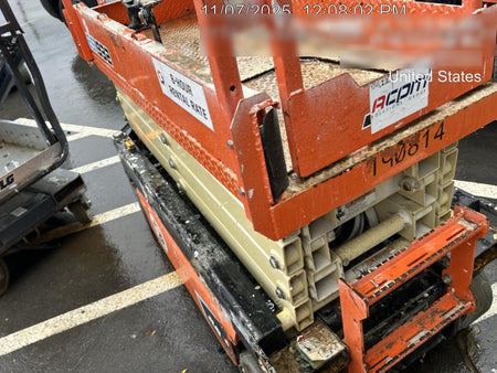 2021 JLG ES1932