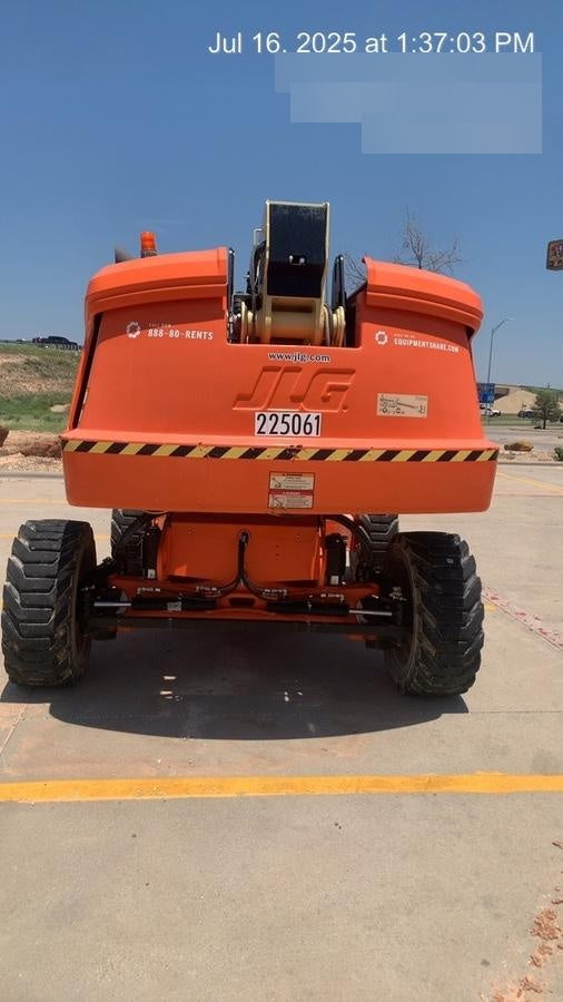 2022 JLG 600S