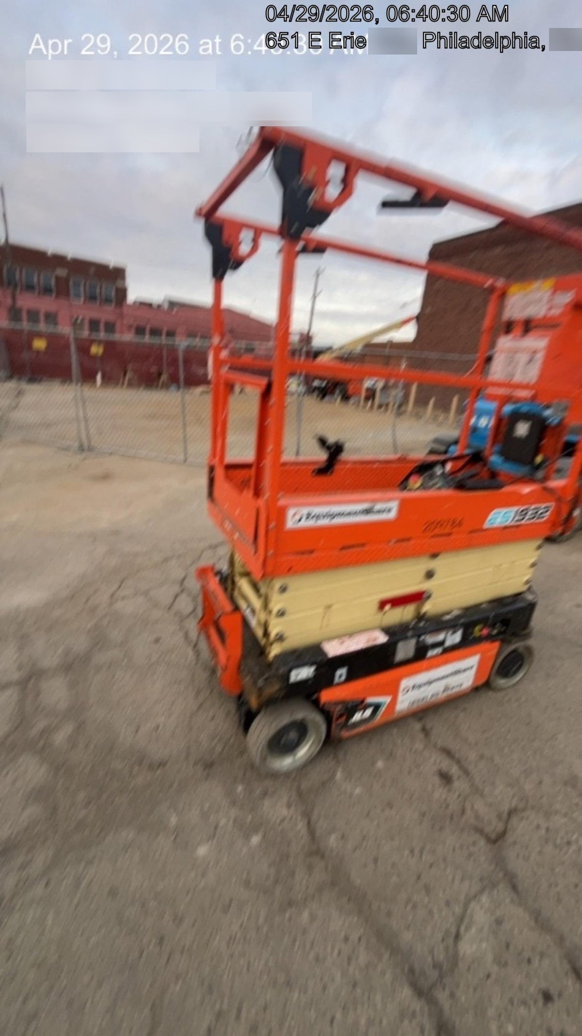 2022 JLG ES1932