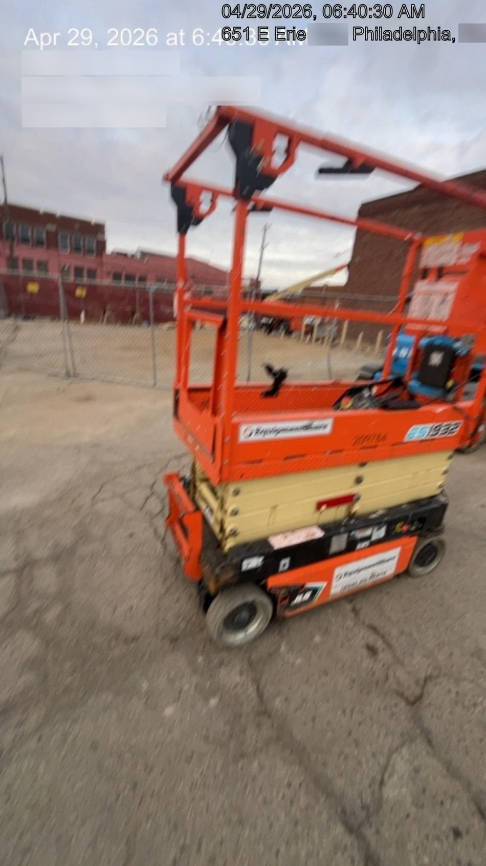 2022 JLG ES1932