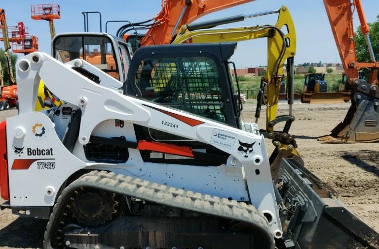 2021 BOBCAT T740