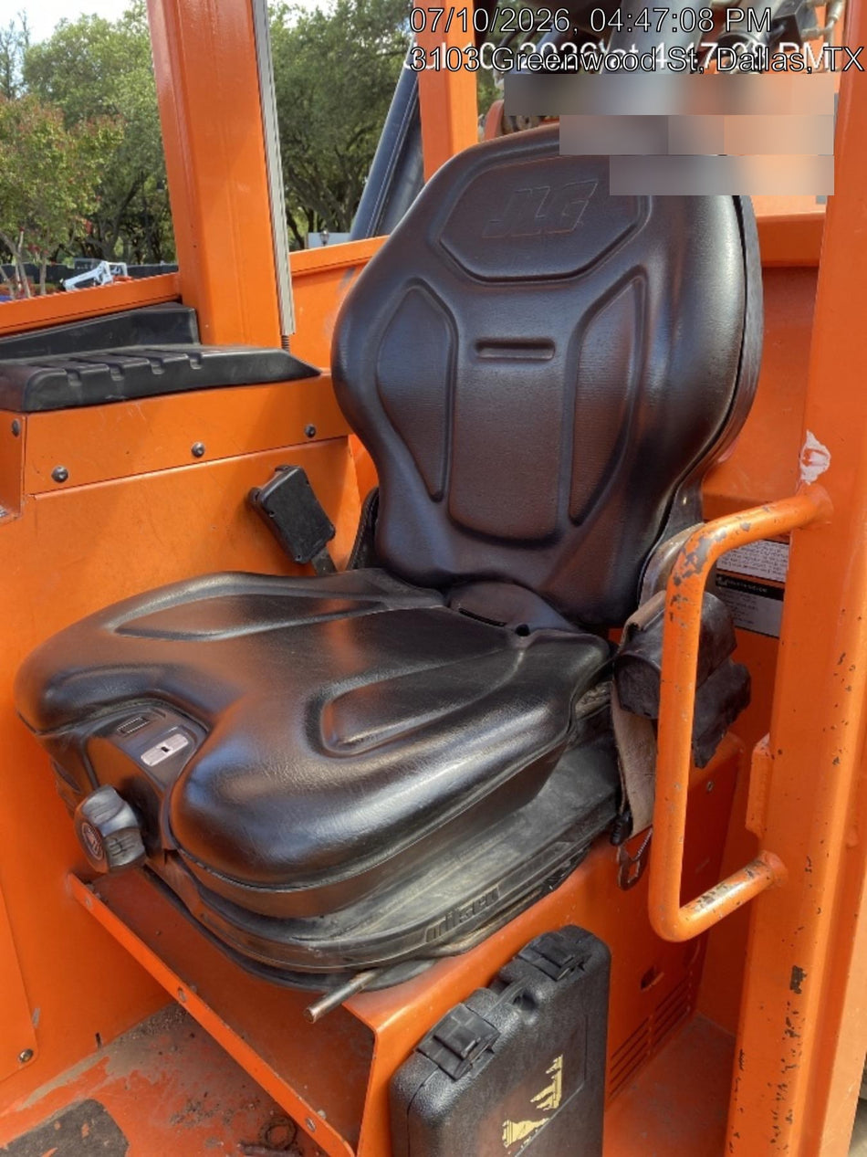 2018 Skytrak 8042 JLG Skytrak 8042, Solid Tires (shipping-Boss), Open ROPS, Beacon and Work Light Package