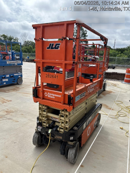 2022 JLG ES1932