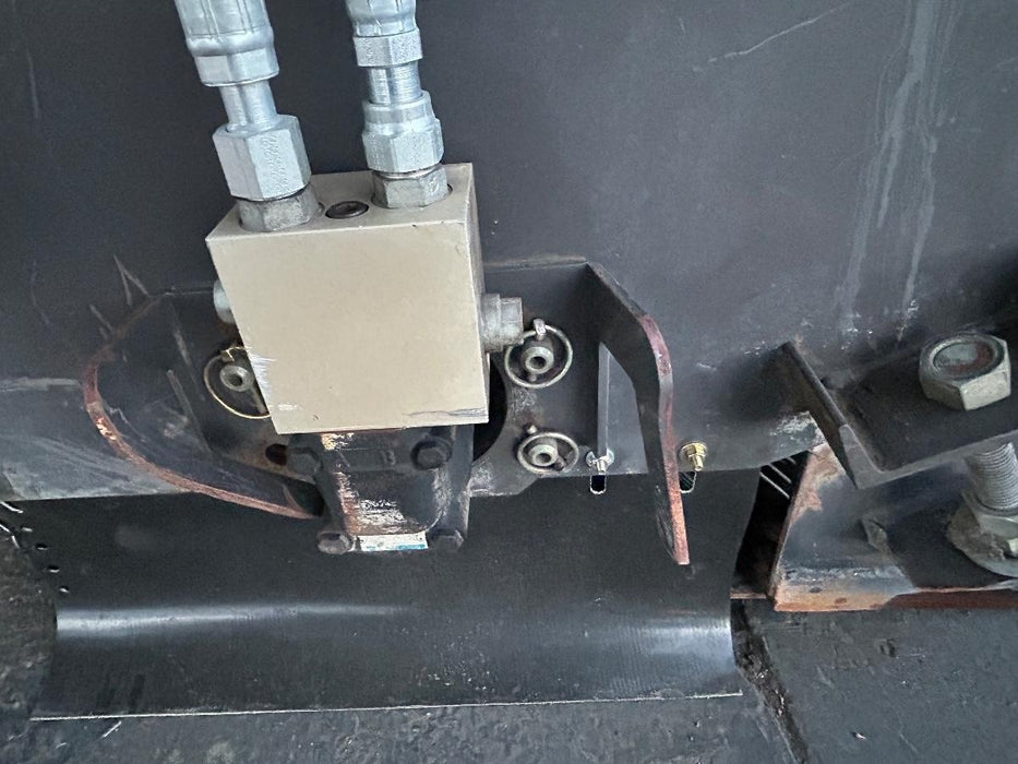 2020 PALADIN Sweepster SB72