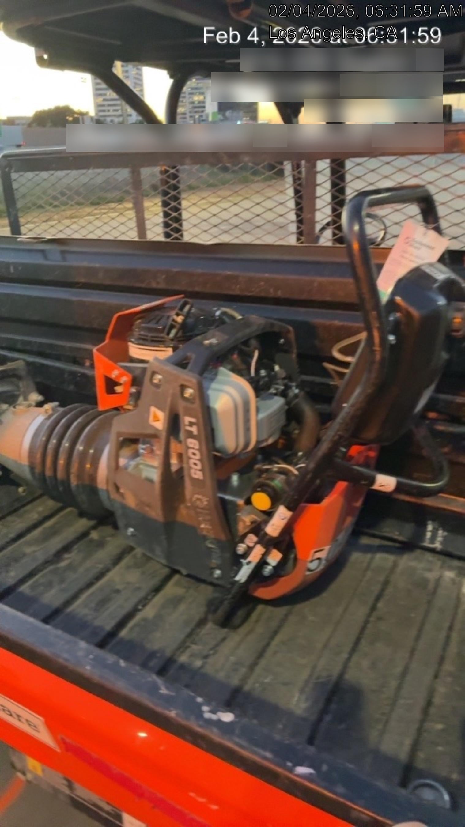 2025 HUSQVARNA LT6005