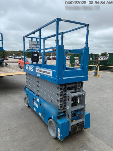 2023 GENIE GS-3232