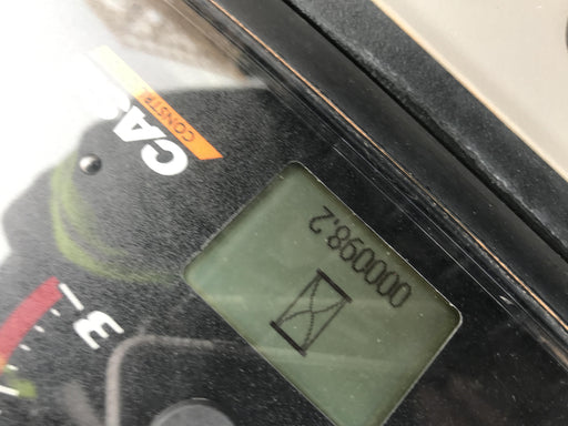 2019 Case 570N EP Canopy, 4WD, GP Front Bucket, Dual Tilt Cylinder, 84" Box Blade w/ Scarifier, Wheel Weights, Beacon