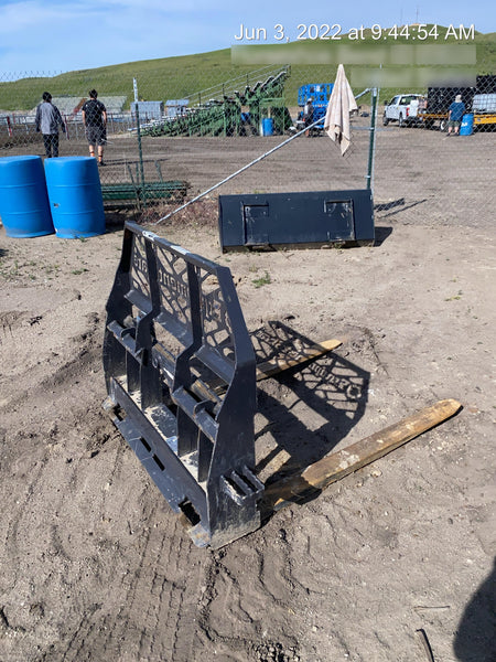 2021 PALADIN 48" Pallet Forks - Paladin