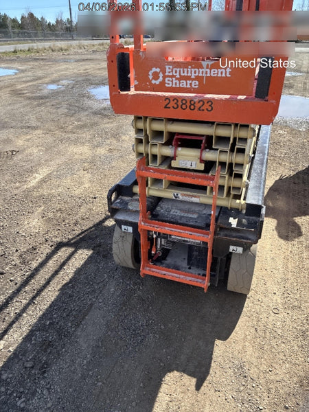 2022 JLG ES2632
