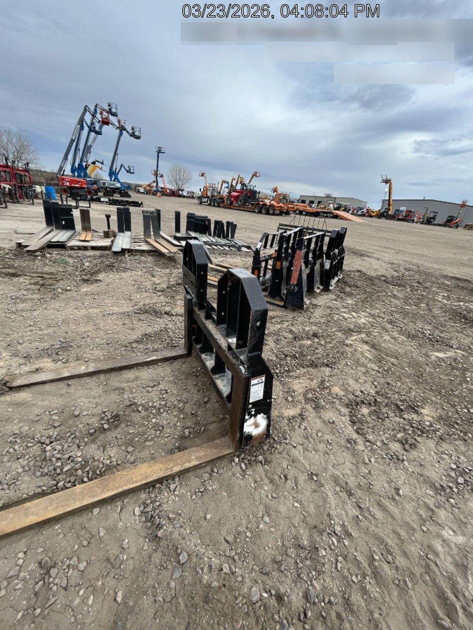 2024 ARROW MATERIAL HANDLING F5100CB - 72"