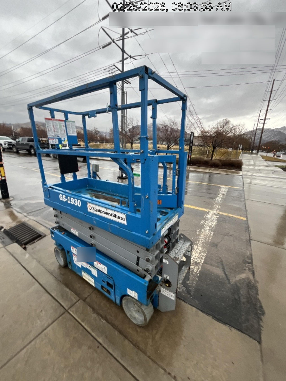 2020 Genie GS-1930 Solid Non Marking Tires, Beacon, Folding rails with half height swing gate, 800W Inverter